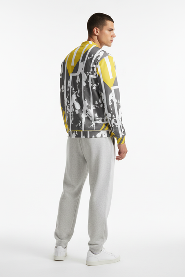 3/4 Back View