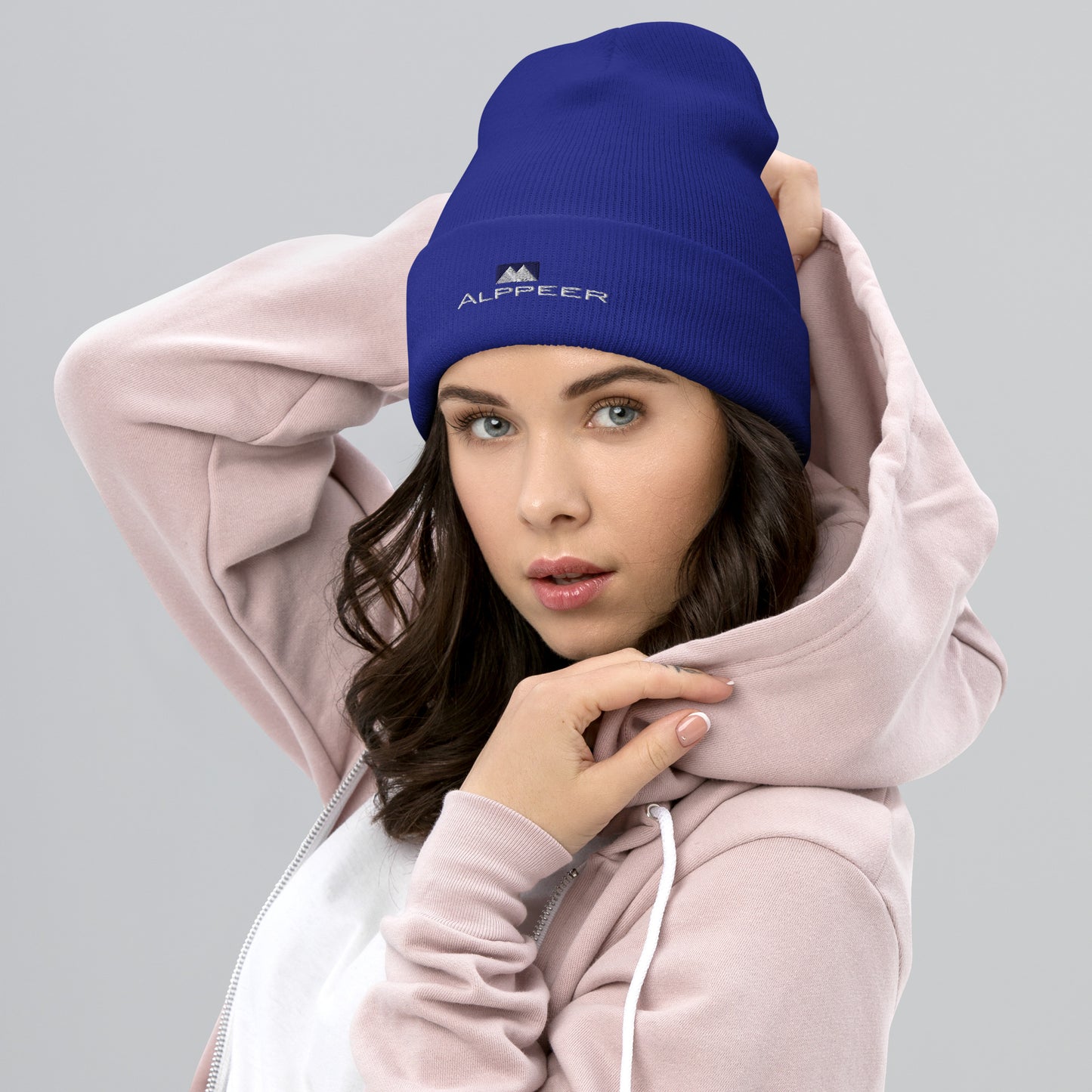 Alppeer Cuffed Beanie