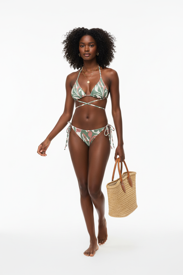 Look 12 - Black Model Low-Rise with Beach Bag