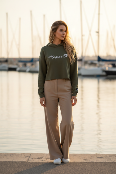 Look 5 – Crop Hoodie Female Green Marina