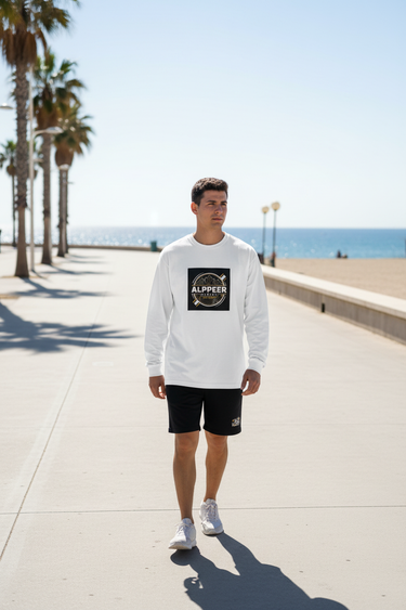 Look 5 – White, promenade midday