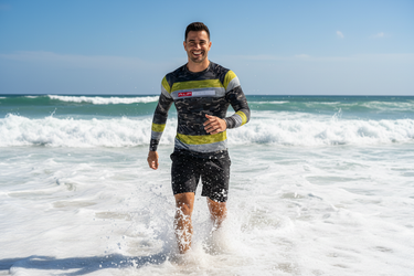 Look 7 – Into the Waves