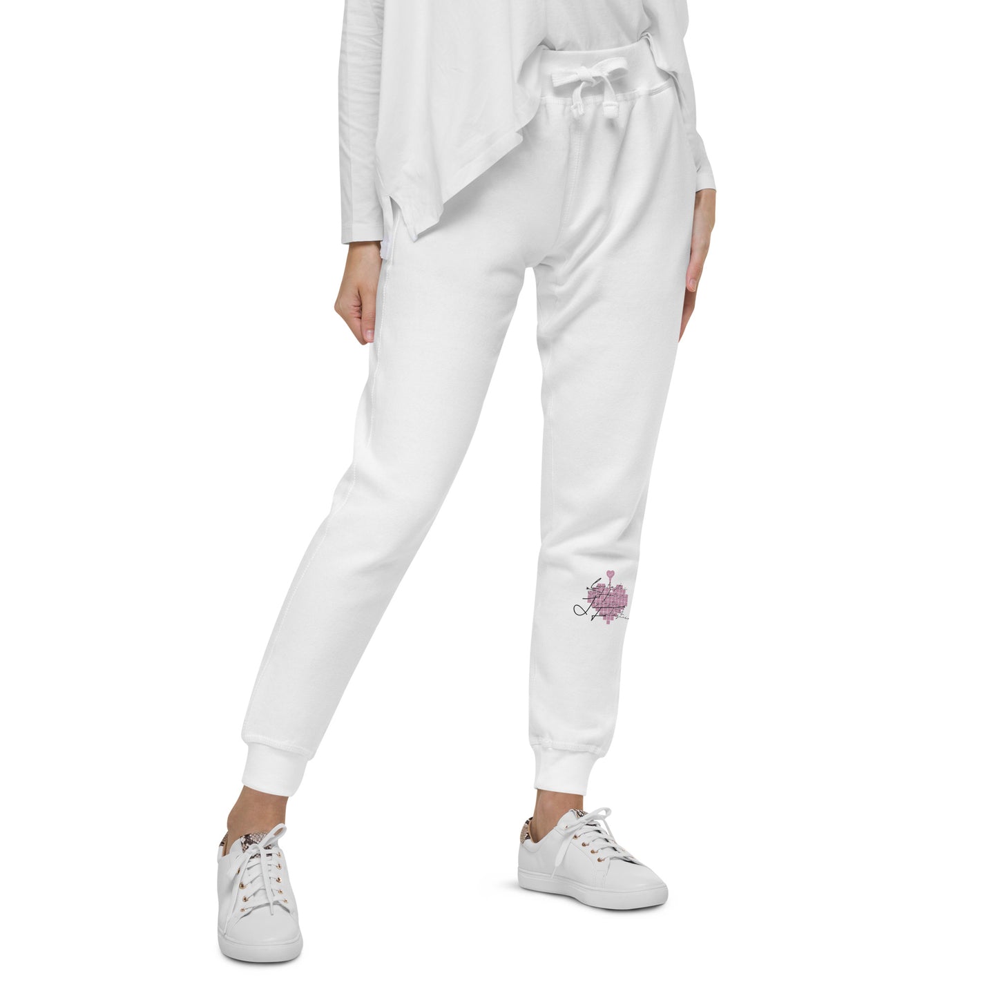 Love & Art fleece sweatpants