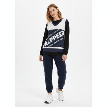 White female model athleisure look