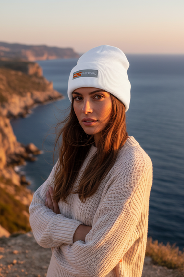 Alppeer Beanie White – Female Cliff