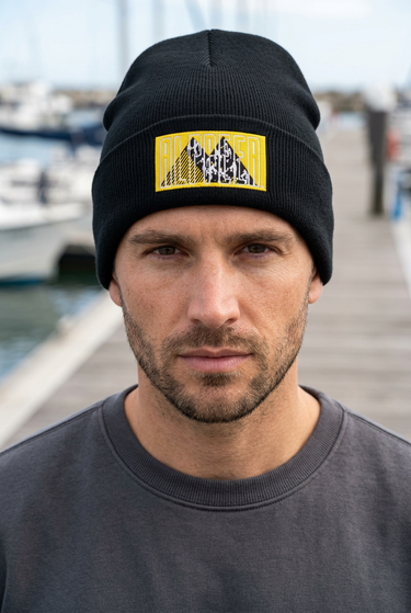 Black beanie marina editorial