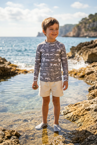 Coastal rock-pool look