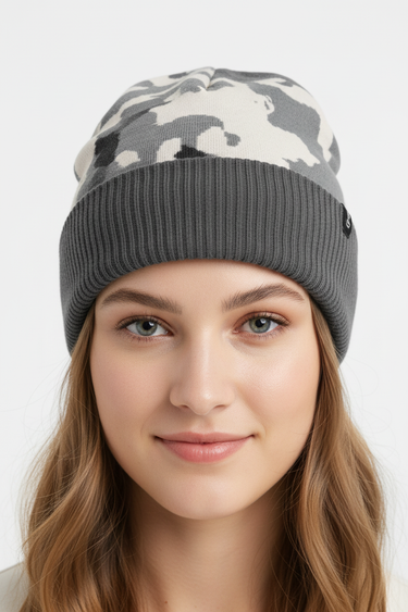 Female model - candid casual styling