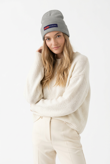 Heather grey women’s editorial