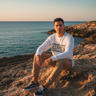 Look 1 – White, beach shoreline