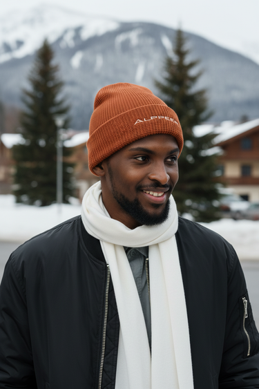 Look 2 – Rust Beanie Male