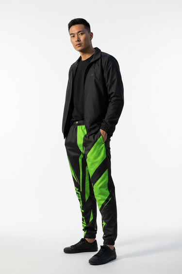 Look 4 White Background