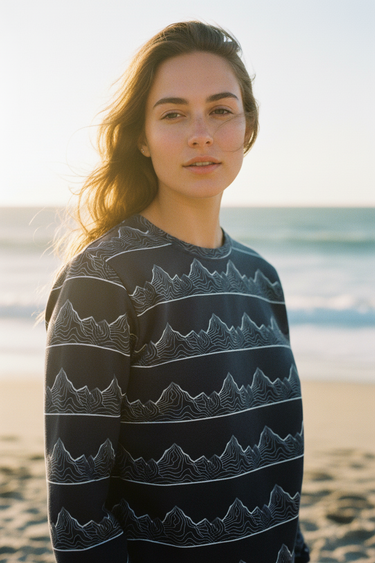 Look 5 Female Beach Close-Up