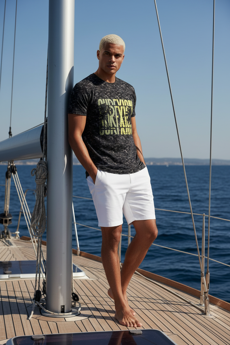 Sailboat Editorial Look 2 – Mast