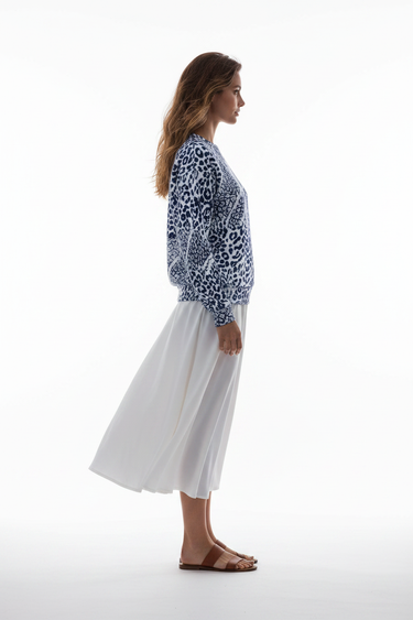 Side – White BG