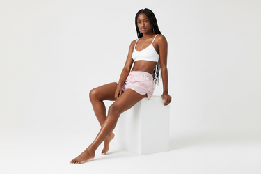 Studio Look 4 – Seated
