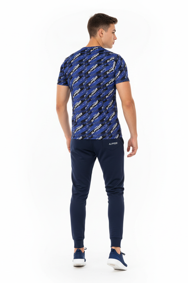 T-shirt with navy joggers back